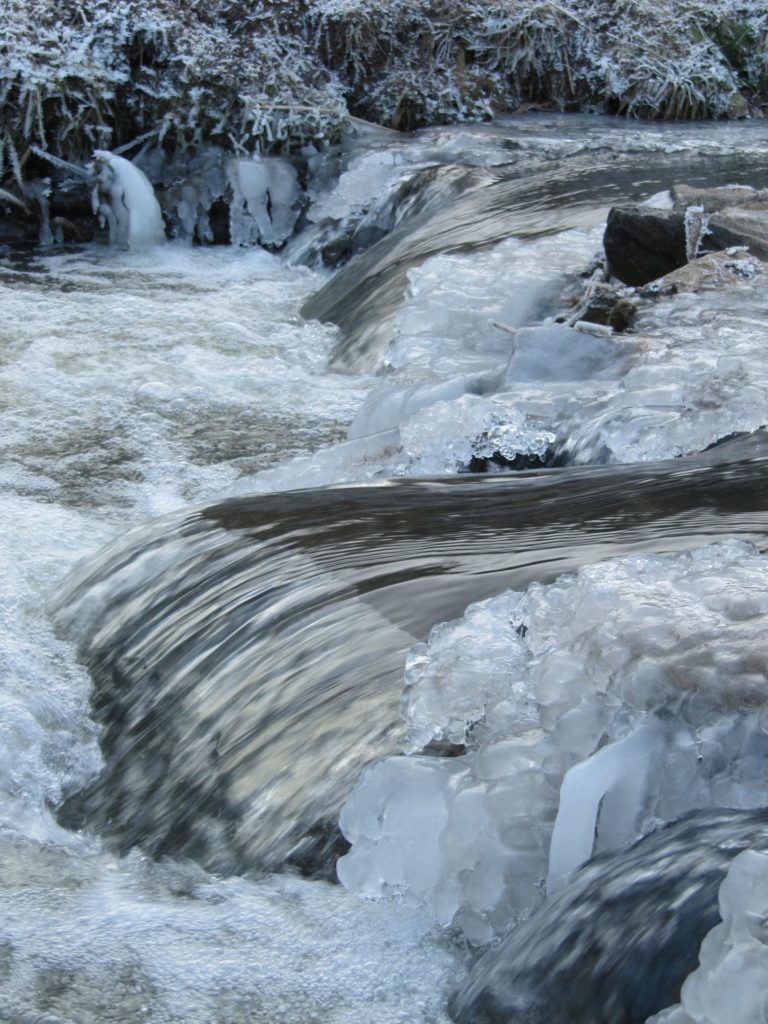 Ledová krása na Bakovském potoce